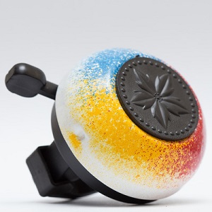 Csengő színes fröcskölt